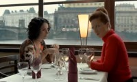 Český film Láska je láska online pro vás. Pojďte si jednoduše a zdarma pustit s námi novou dramatickou komedii ze života od režiséra Milana Cieslara. Je to opravdu hezký film. V hlavních rolích uvidíme mnoho skvělých českých herců. Je to film o tom, že láska kvete v každém věku a může nabývat mnoha rozličných podob, ale vždy krásných.