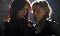 Mortal Instruments: Město z kostí (2013) online ke shlédnutí